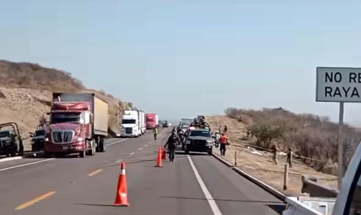 Seis estudiantes muertos y 10 heridos deja accidente en la autopista  Salamanca-Morelia | El Otro Enfoque - Noticias Guanajuato