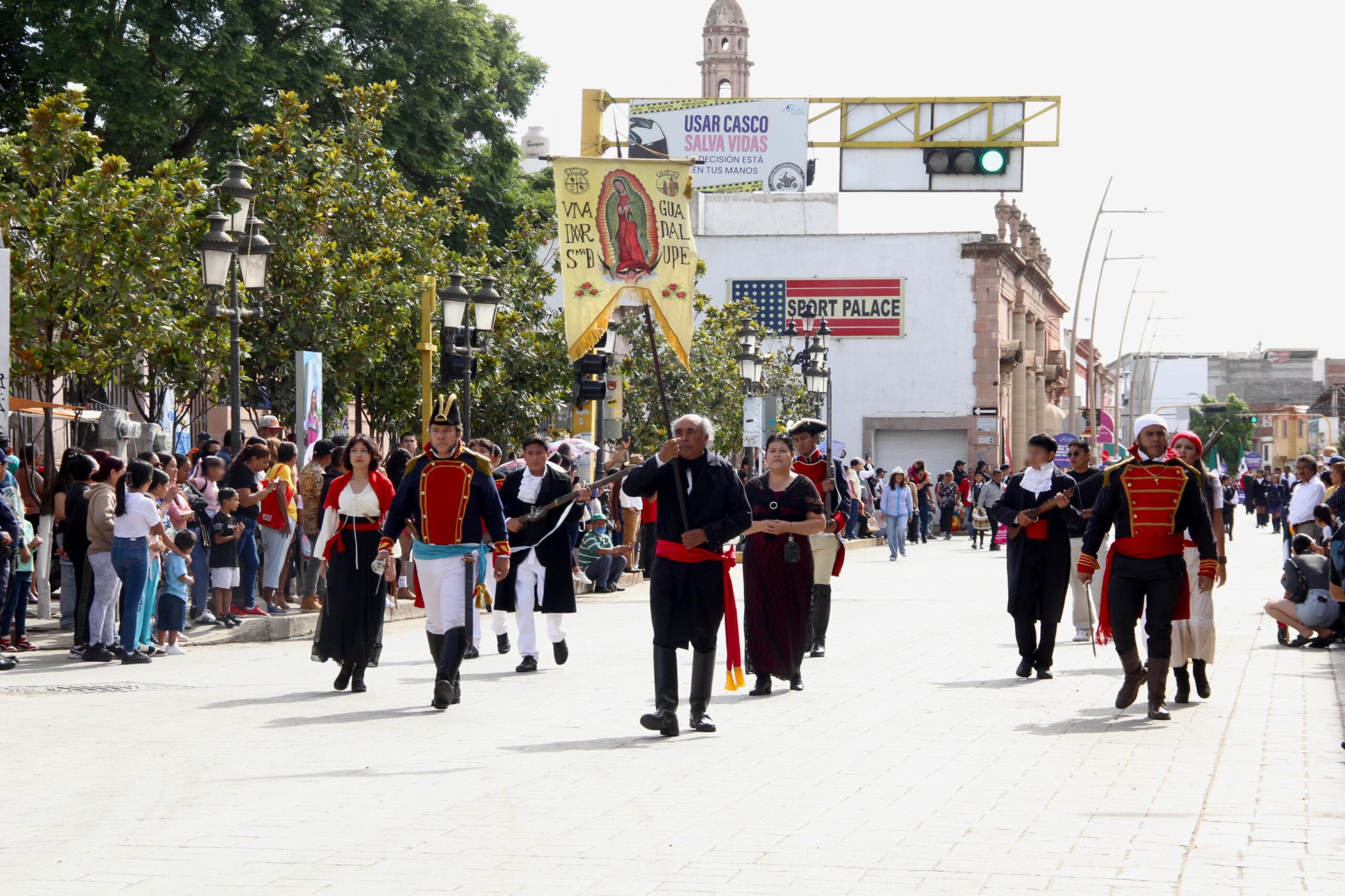 Silao conmemora el 215 aniversario de la Independencia con desfile cívico-militar