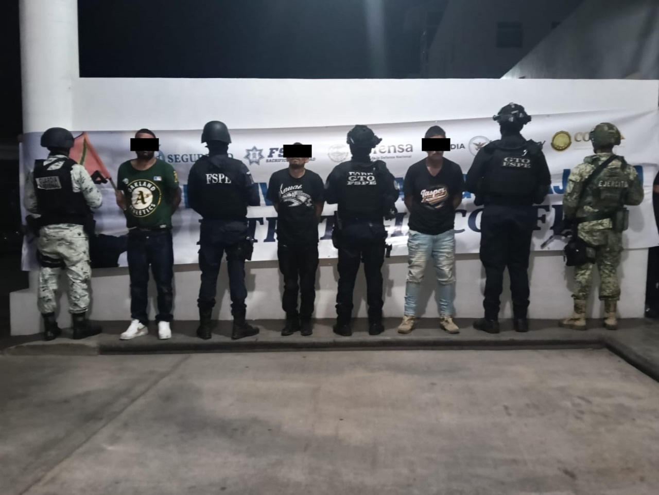 Detienen a tres presuntos criminales con arsenal en la región Laja-Bajío