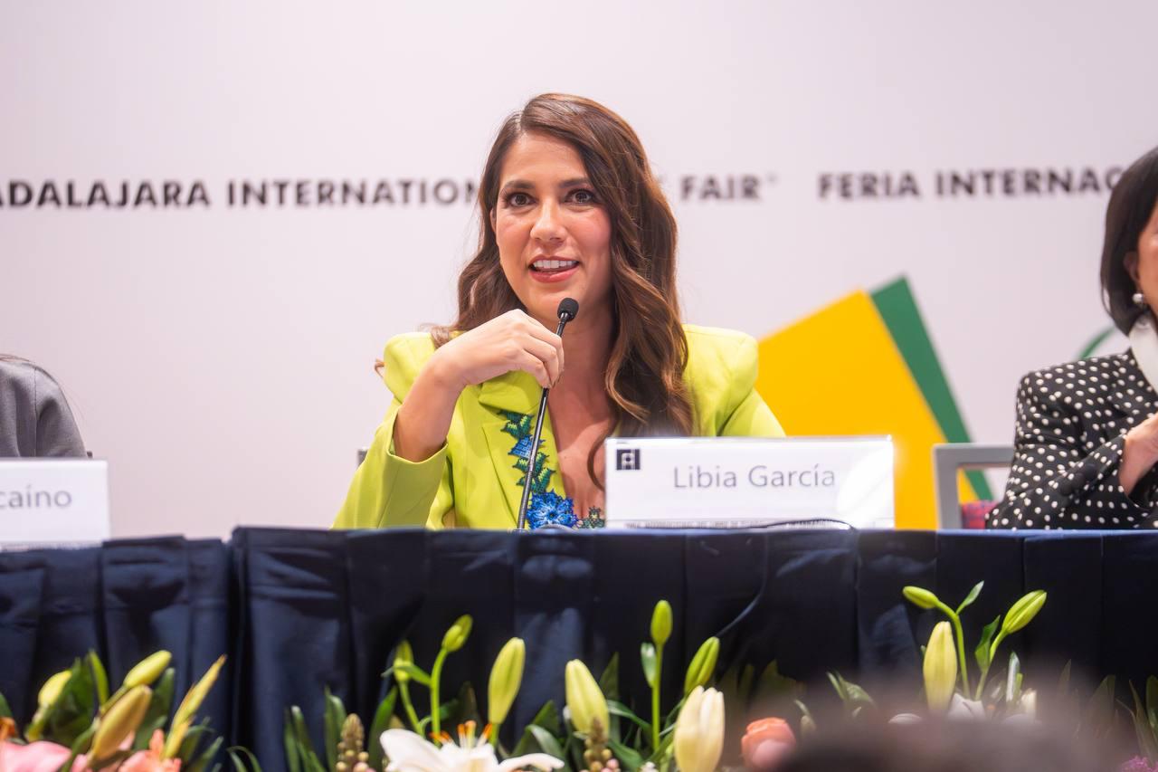 La gobernadora de Guanajuato Libia participa en el FIL Guadalajara