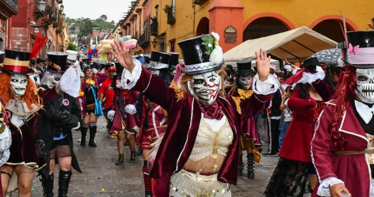 Listos en San Miguel de Allende para Convite de Locos.