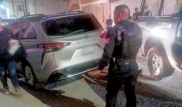 Recuperan vehículo robado en Silao