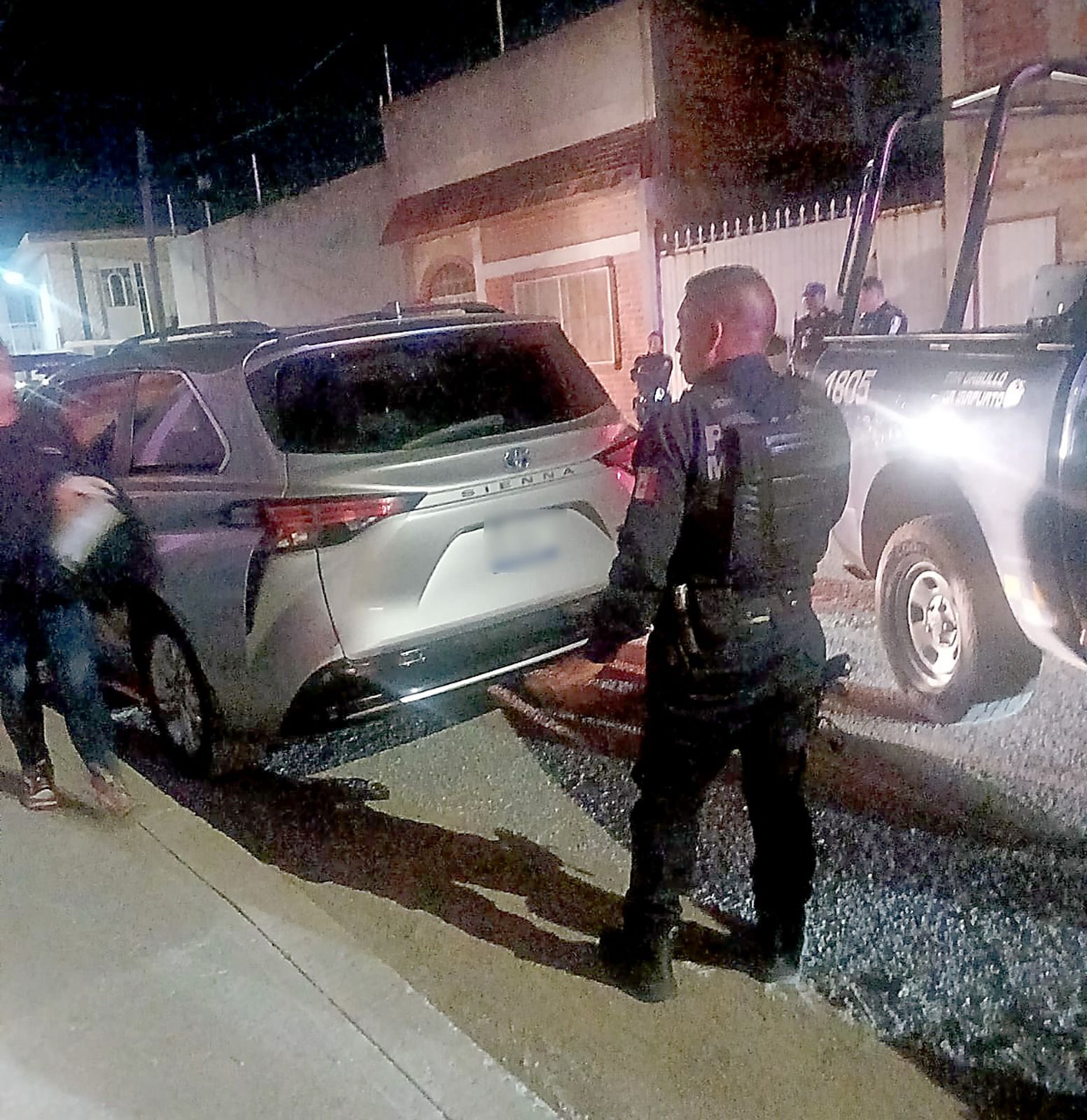 Recuperan vehículo robado en Silao