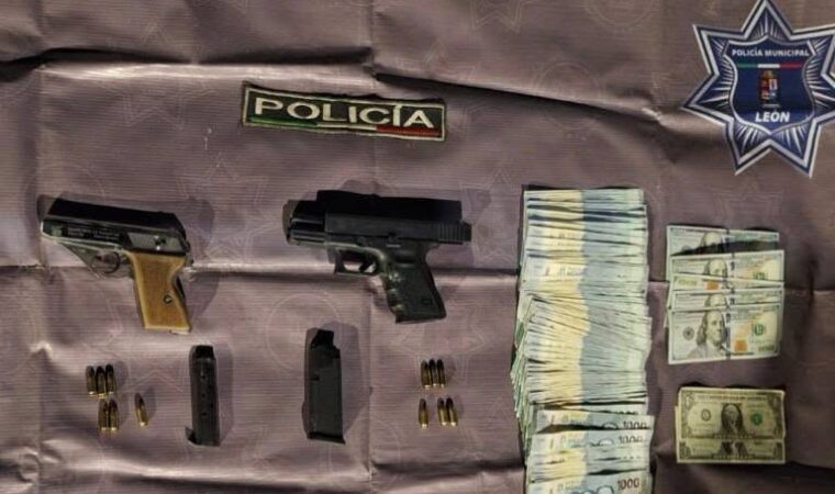 Capturan a dos violentos asaltantes en León.