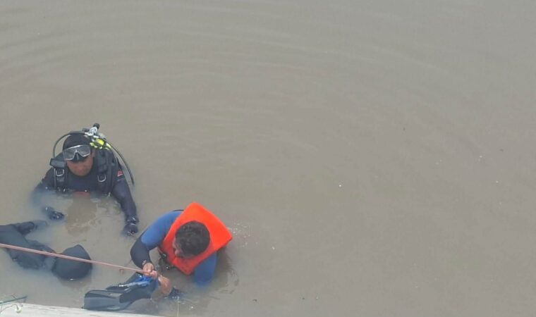 Muere motociclista en canal de Coria