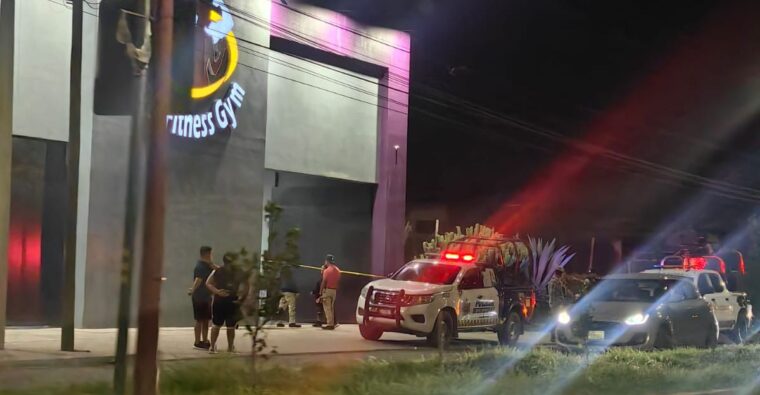 Temor al exterior de un gimnasio.