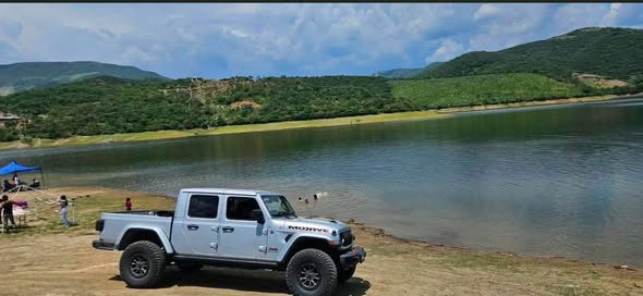 Le roban Jeep a familia leonesa