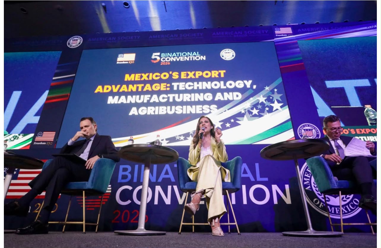 Gobernadora de Guanajuato en Ciudad de México en foro internacional