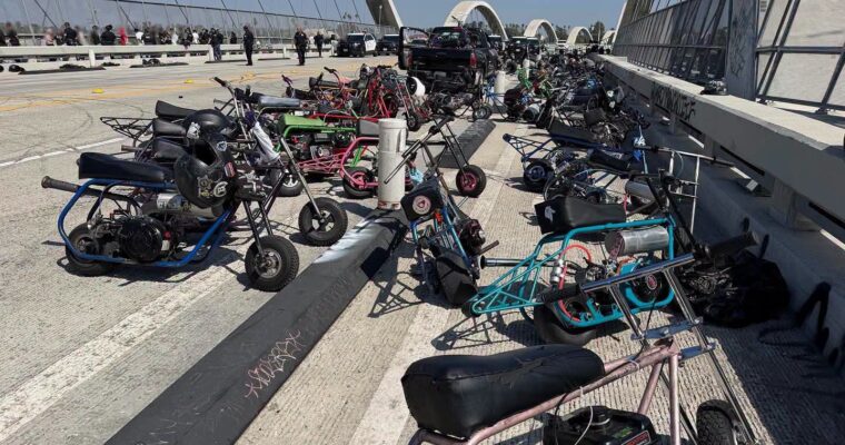 Hacían acrobacias en bicicletas motorizadas